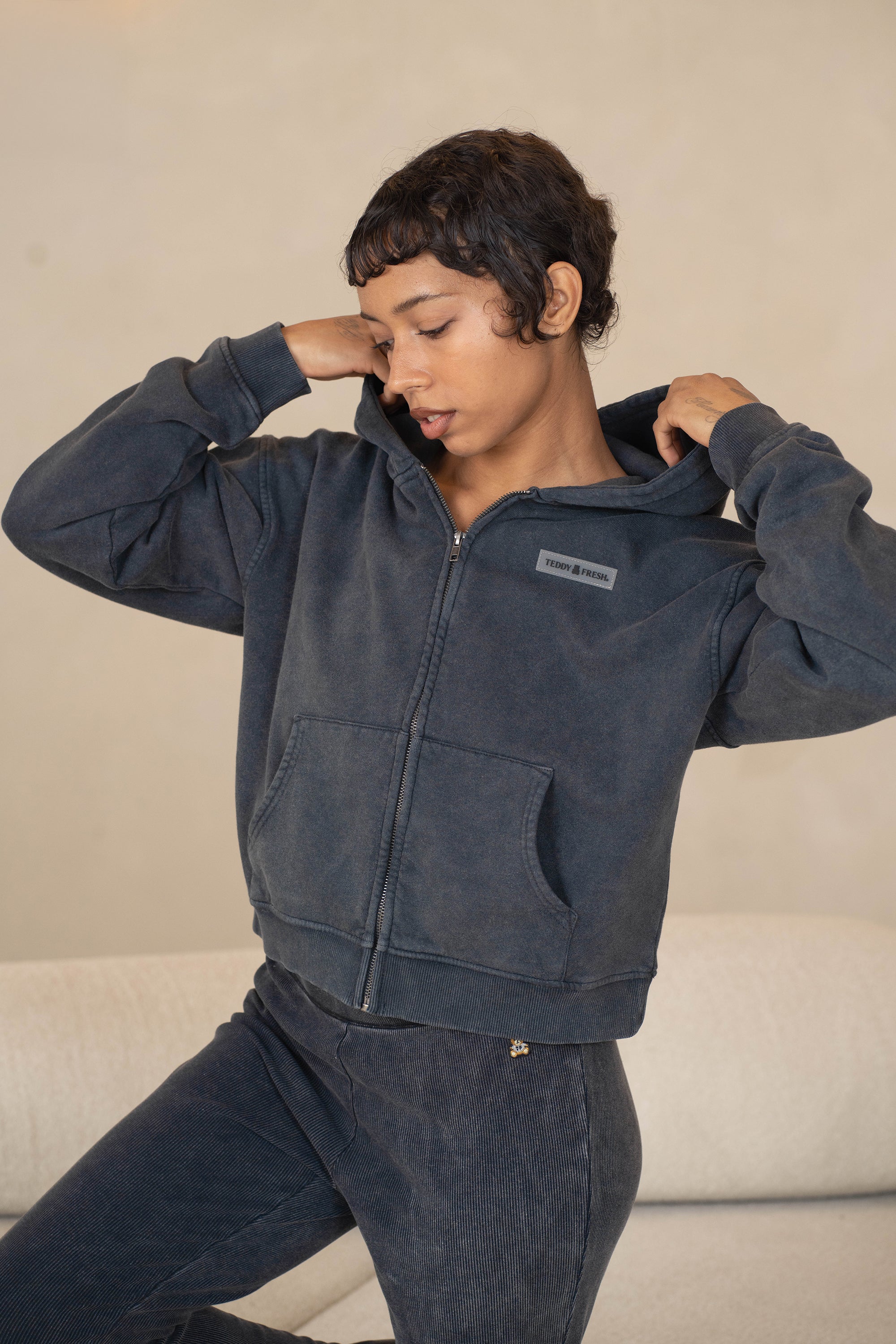 Women's Classic Washed Crop Zip Hoodie
